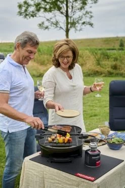 NomadiQ Draagbare Gasbarbecue - Zwart -Winkel Voor Kampeerartikelen 1900 1267 mvd0748 1