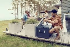 Dometic CFX3 75DZ Compressor Koelbox - 74 Liter 23 Dometic CFX3 75DZ Compressor Koelbox - 74 Liter -Winkel Voor Kampeerartikelen dometic cfx3 bbq dinner friends drinks resultaat